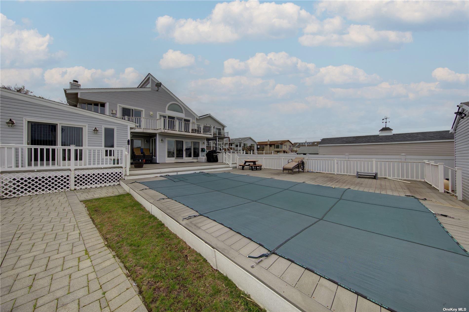Single Family Shore  Suffolk County, NY 11757, MLS-865203-4