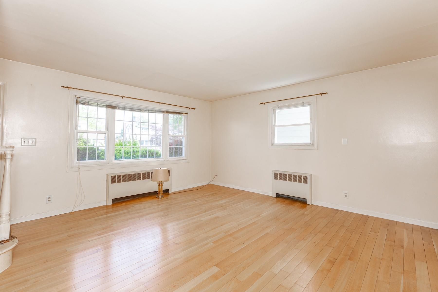 Single Family Jean  Suffolk County, NY 11703, MLS-865215-5