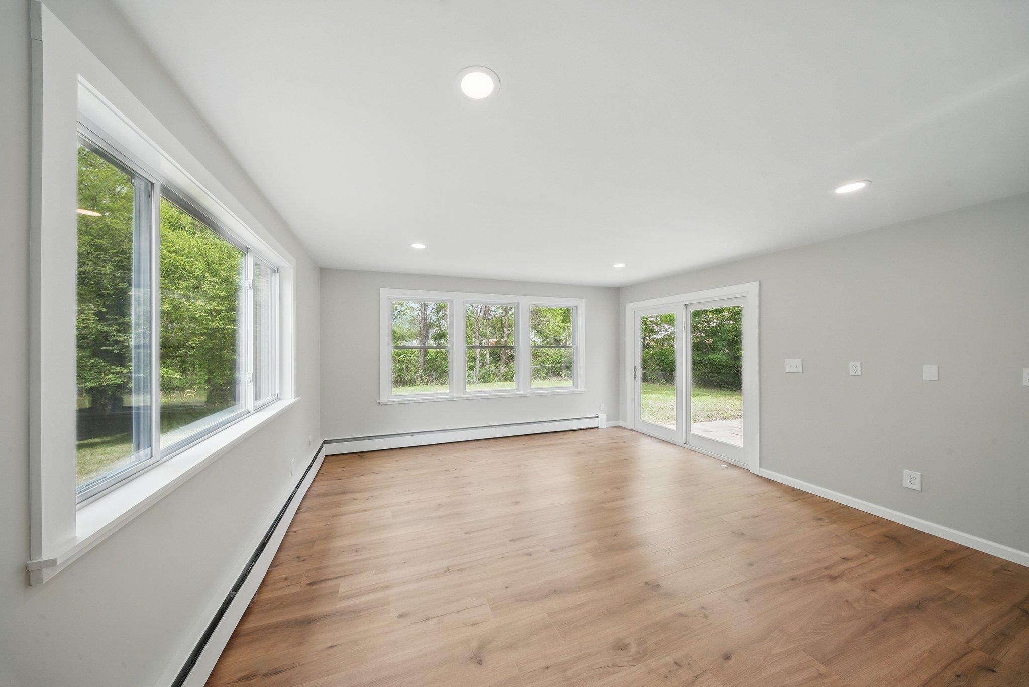 Single Family Roslyn  Ulster County, NY 12428, MLS-865244-16