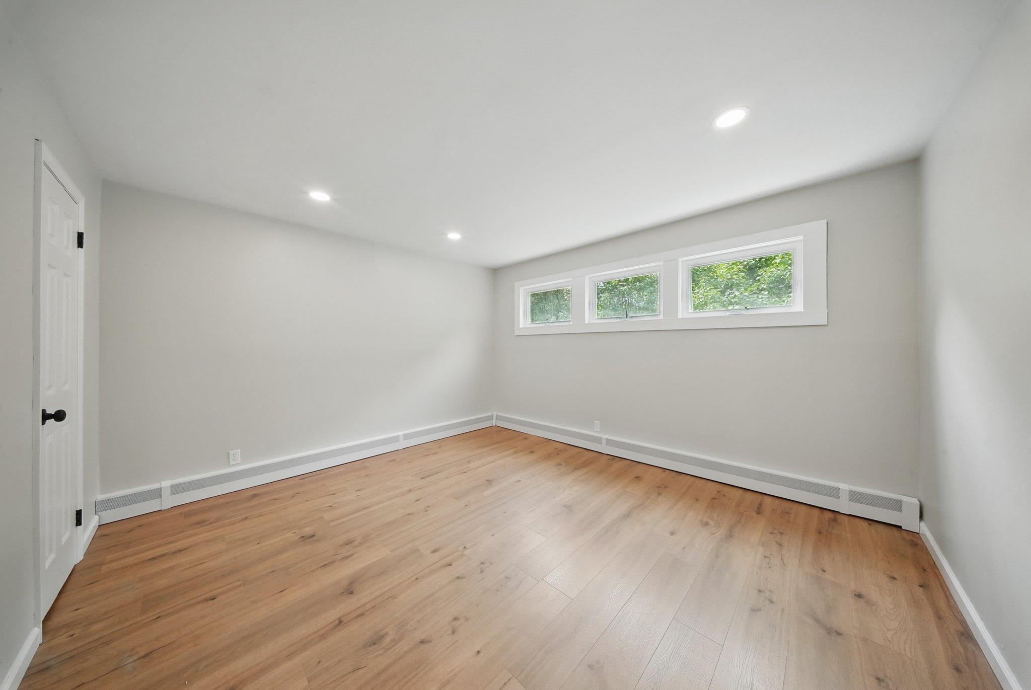 Single Family Roslyn  Ulster County, NY 12428, MLS-865244-19
