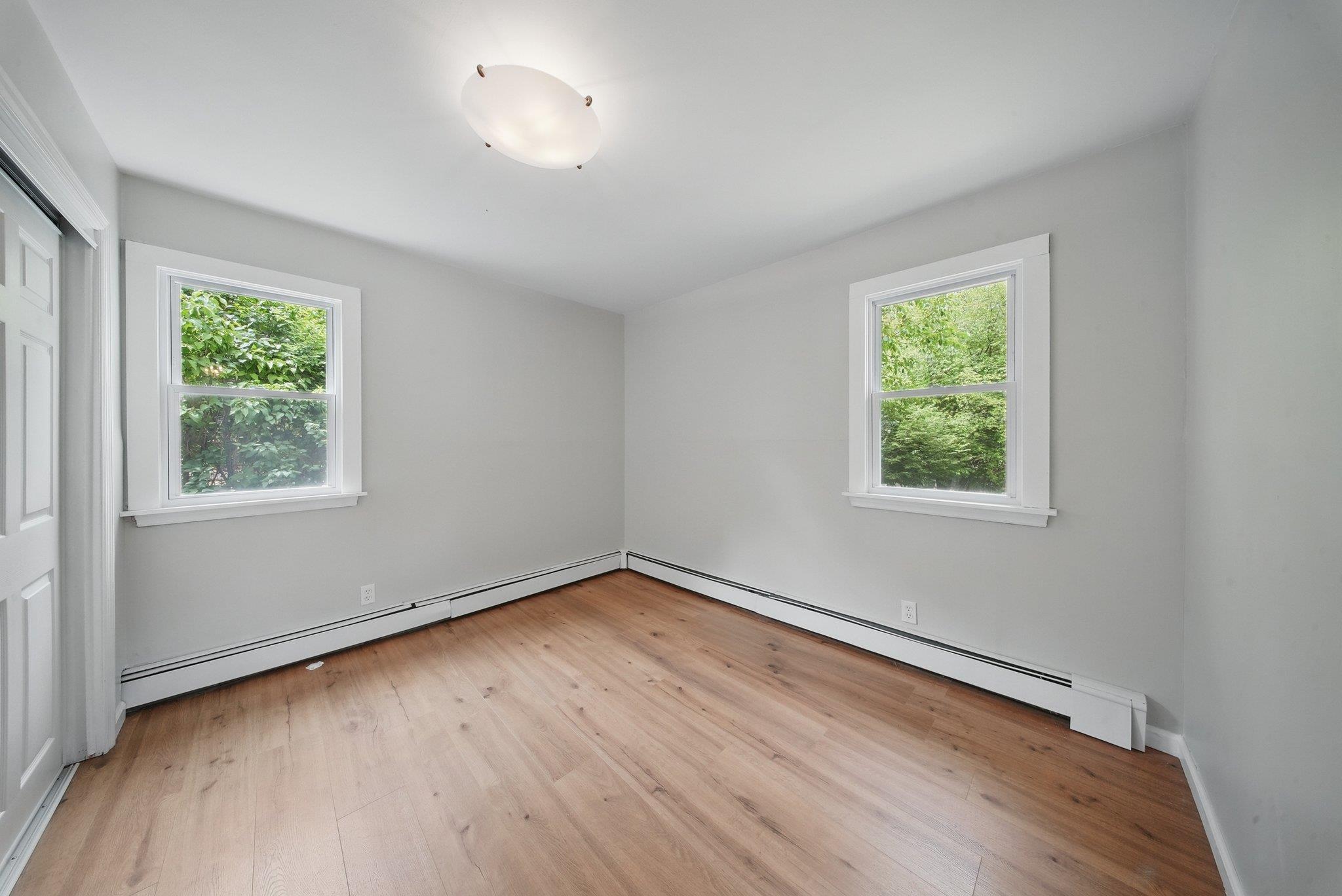 Single Family Roslyn  Ulster County, NY 12428, MLS-865244-23