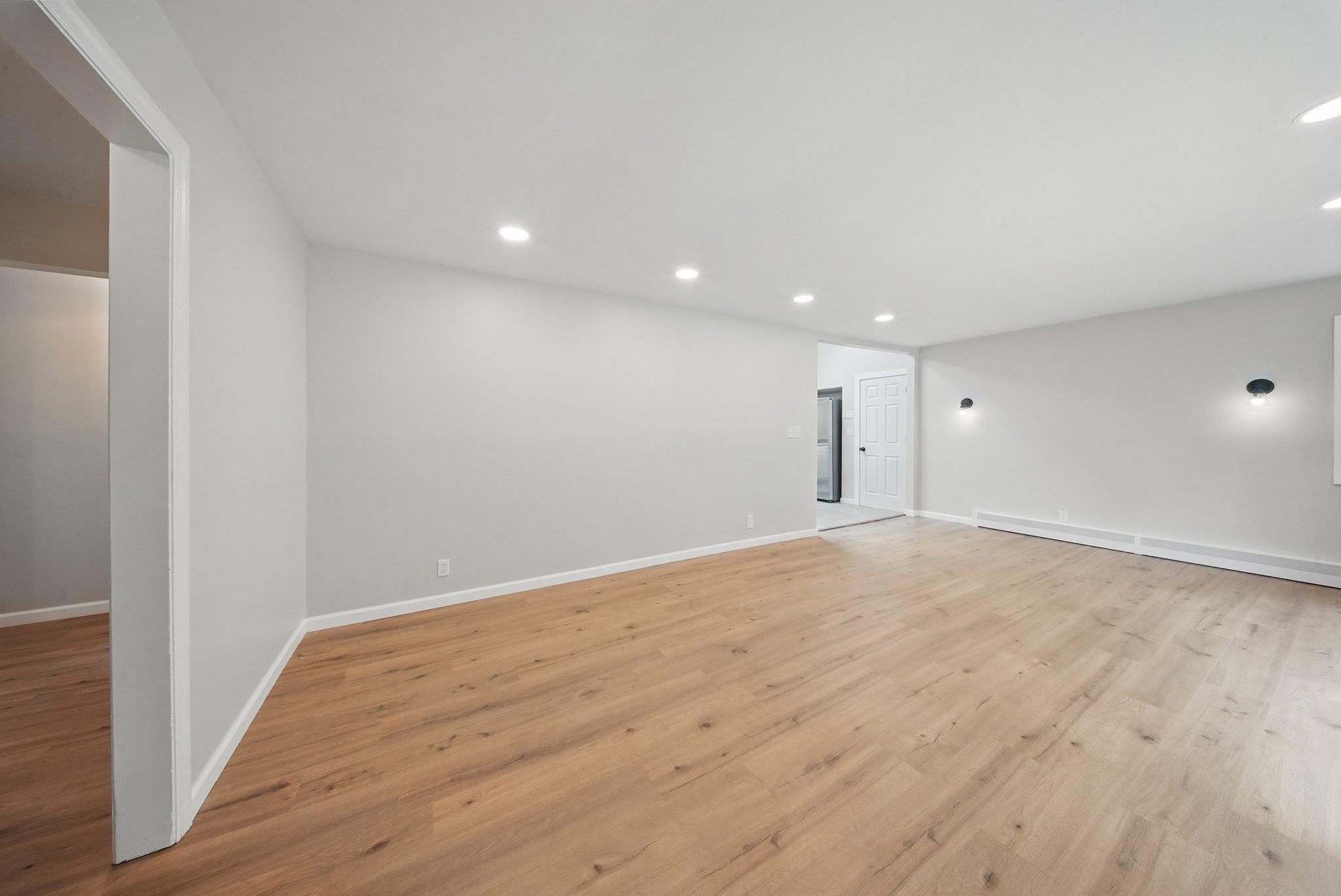 Single Family Roslyn  Ulster County, NY 12428, MLS-865244-8