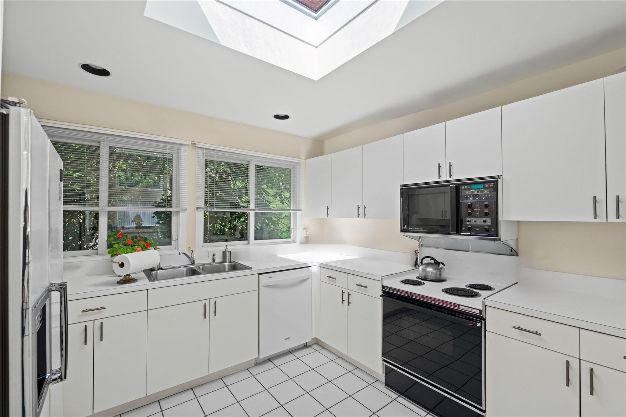 Single Family Elizabeth  Suffolk County, NY 11959, MLS-865247-8