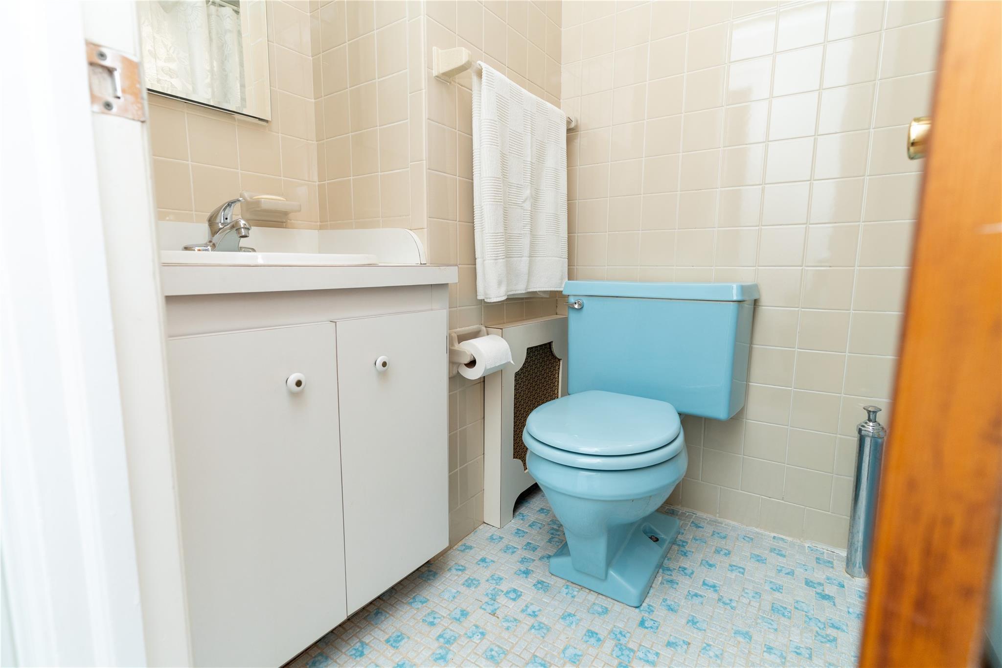 Single Family 34th  Queens, NY 11106, MLS-865264-23