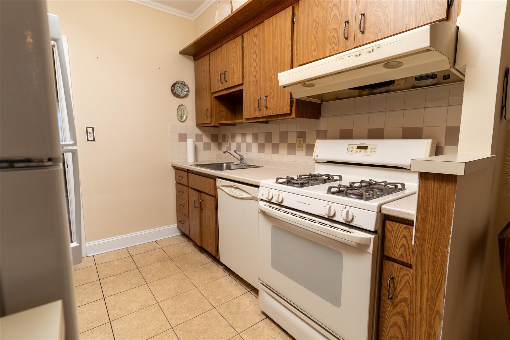 Single Family 34th  Queens, NY 11106, MLS-865264-4