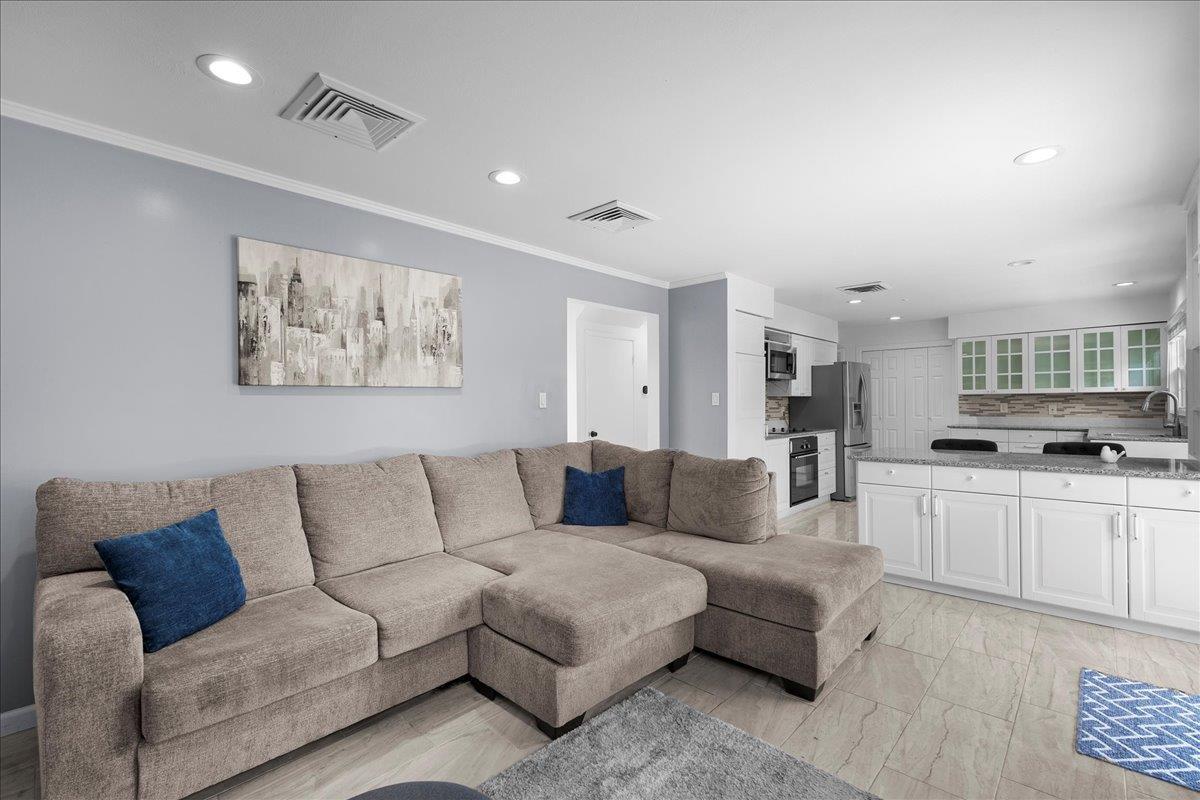 Single Family Stirrup  Nassau County, NY 11542, MLS-865283-14