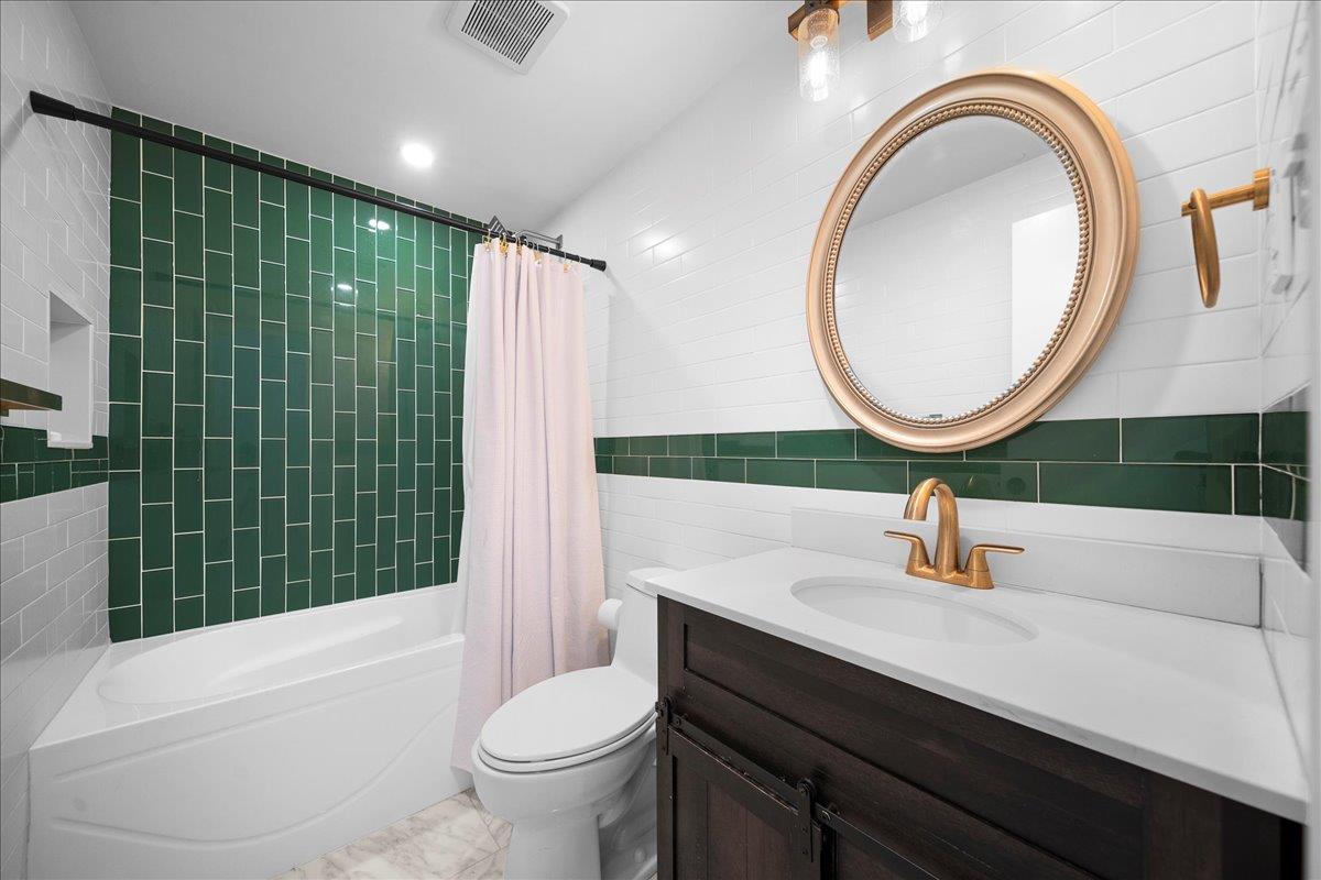 Single Family Stirrup  Nassau County, NY 11542, MLS-865283-26