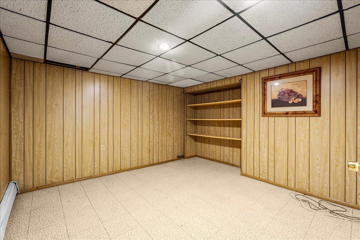 Single Family Stirrup  Nassau County, NY 11542, MLS-865283-29