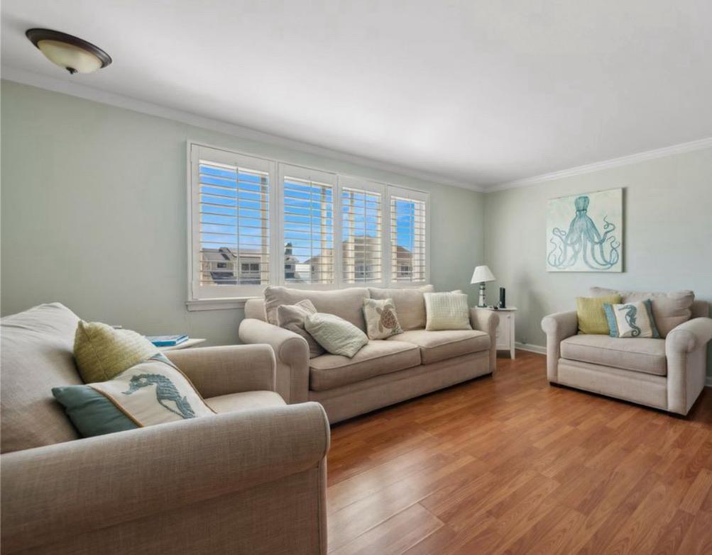 Single Family Yacht Club  Suffolk County, NY 11702, MLS-865300-8