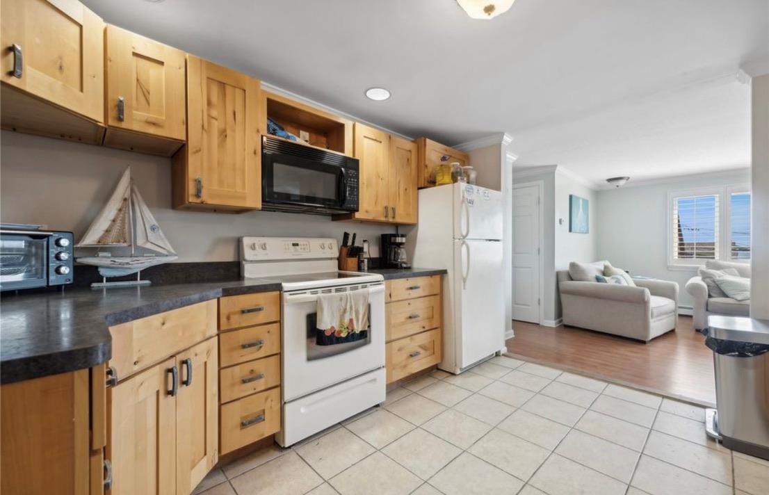 Single Family Yacht Club  Suffolk County, NY 11702, MLS-865300-9