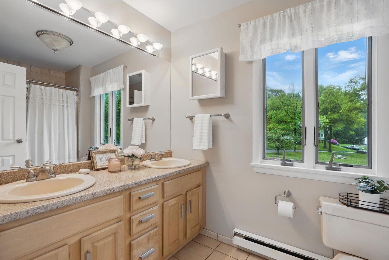 Single Family Chestnut  Westchester County, NY 10598, MLS-865309-28