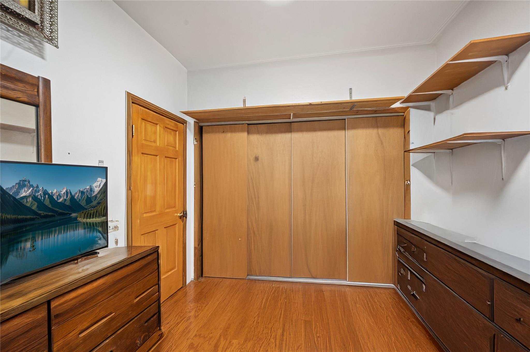 Single Family Warren  Queens, NY 11372, MLS-865310-27