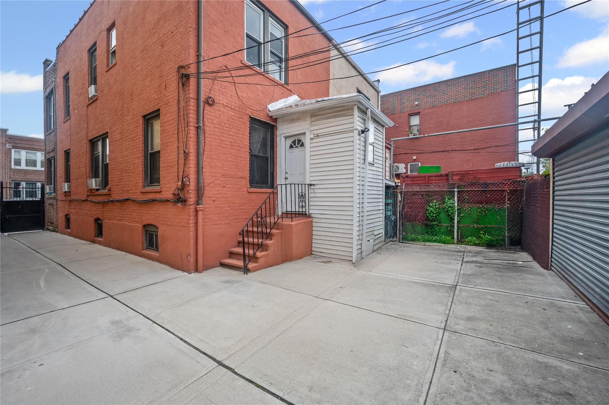 Single Family Warren  Queens, NY 11372, MLS-865310-7