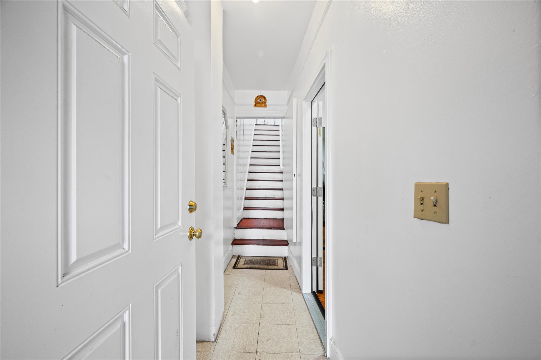 Single Family Warren  Queens, NY 11372, MLS-865310-9