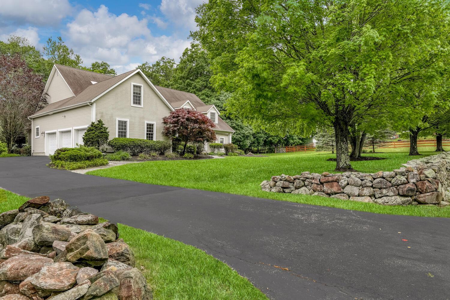 Single Family Montebello  Rockland County, NY 10901, MLS-865351-3