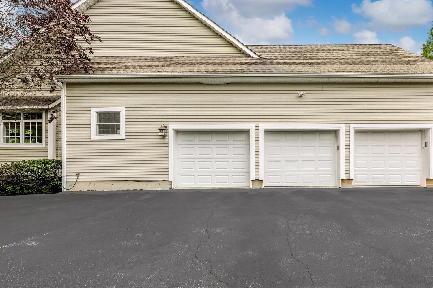 Single Family Montebello  Rockland County, NY 10901, MLS-865351-4