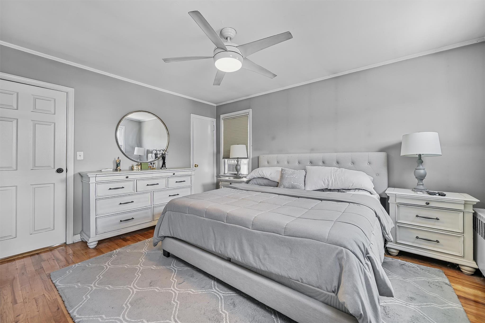 Single Family Philip  Bronx, NY 10465, MLS-865355-23