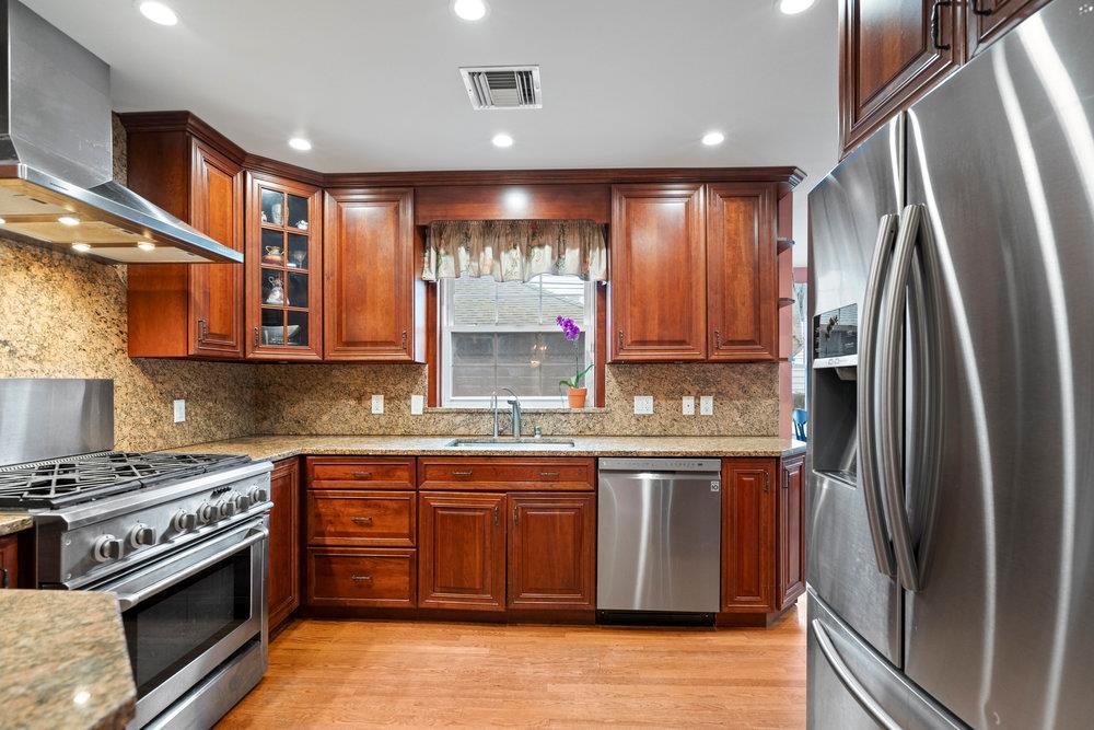Single Family Wickham  Nassau County, NY 11530, MLS-865357-14