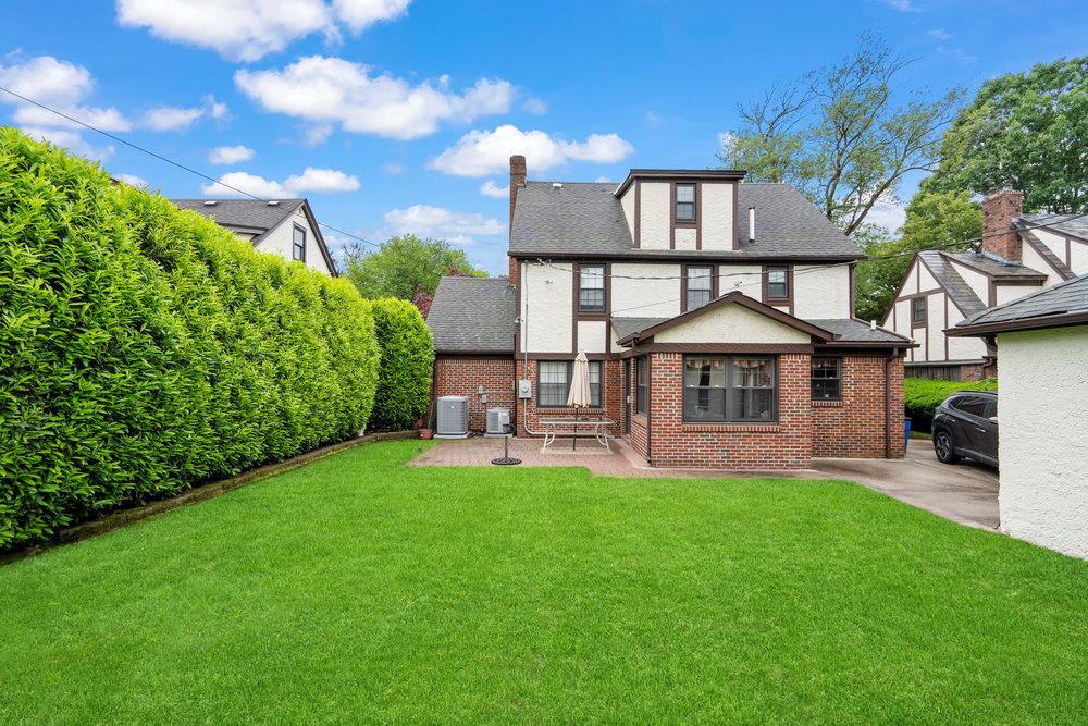 Single Family Wickham  Nassau County, NY 11530, MLS-865357-30