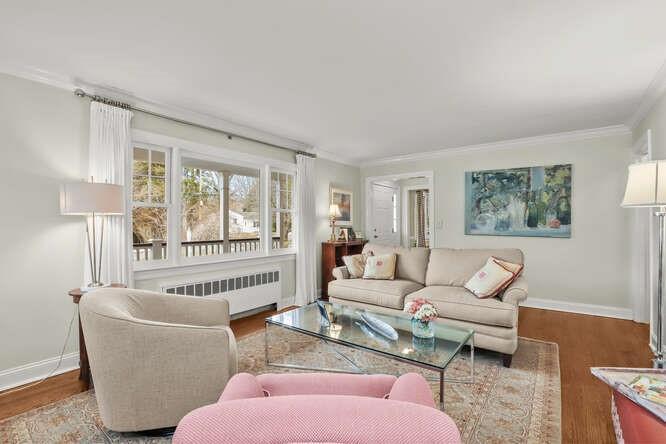Single Family Larrys  Westchester County, NY 10570, MLS-865359-14