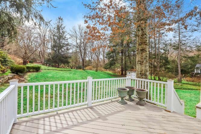 Single Family Larrys  Westchester County, NY 10570, MLS-865359-23