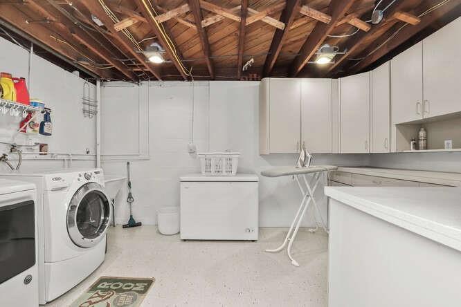 Single Family Larrys  Westchester County, NY 10570, MLS-865359-30