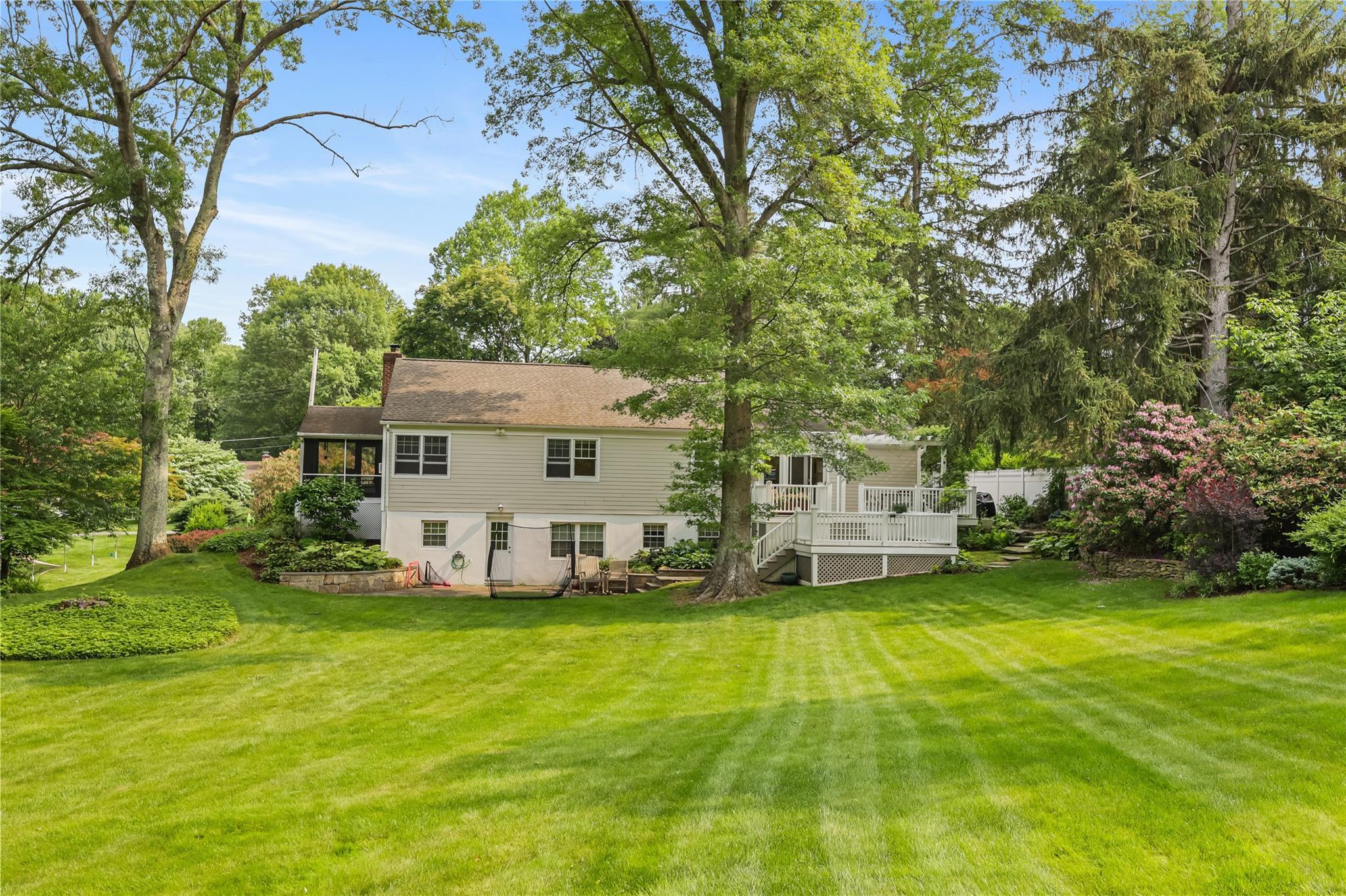 Single Family Larrys  Westchester County, NY 10570, MLS-865359-31