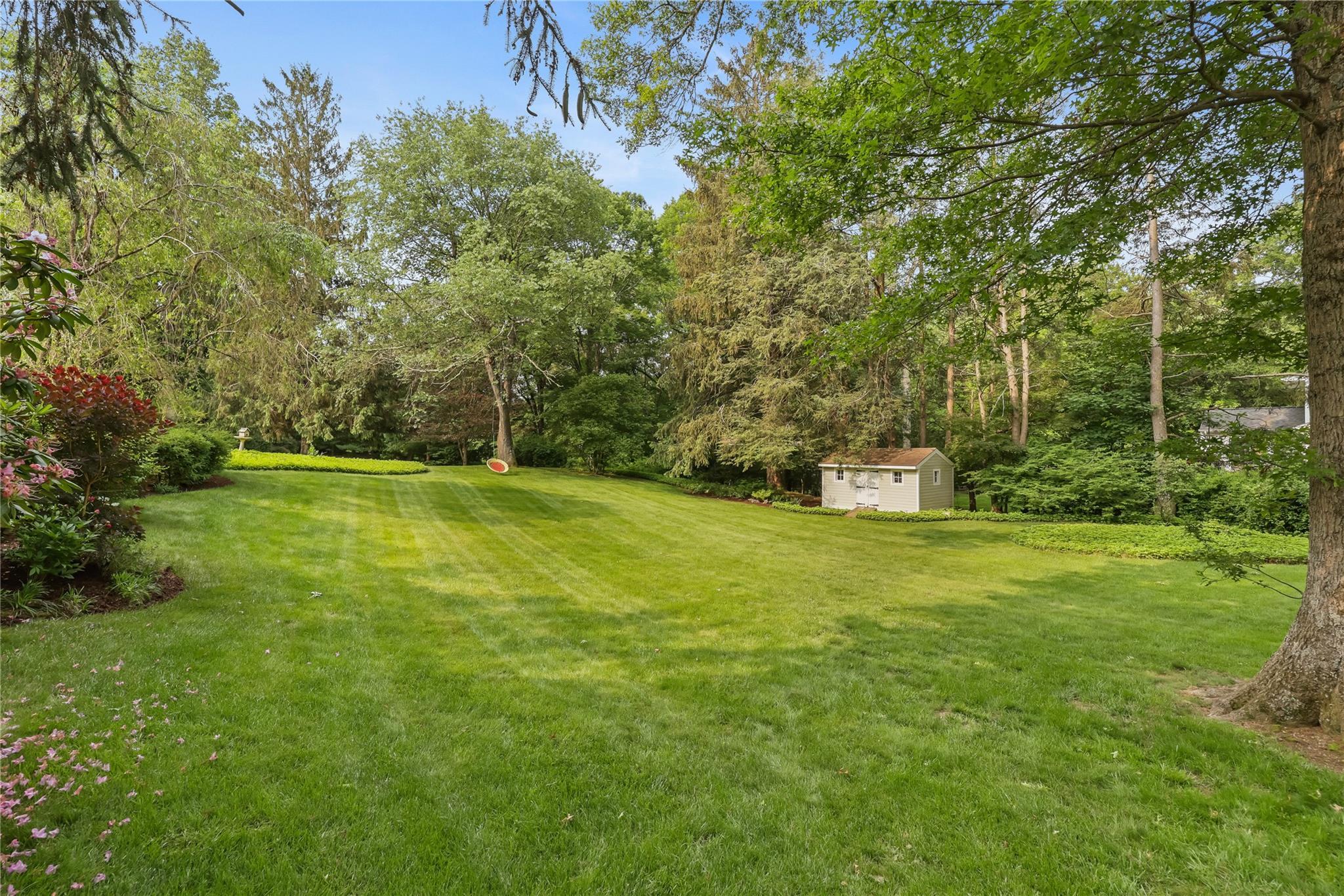 Single Family Larrys  Westchester County, NY 10570, MLS-865359-34