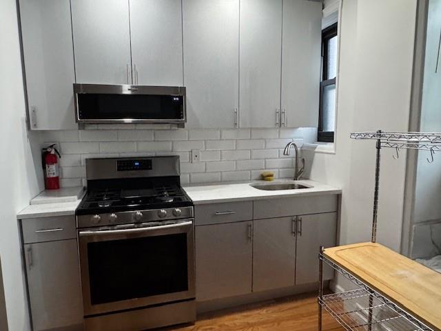 Apartment Brady  Bronx, NY 10462, MLS-865360-2