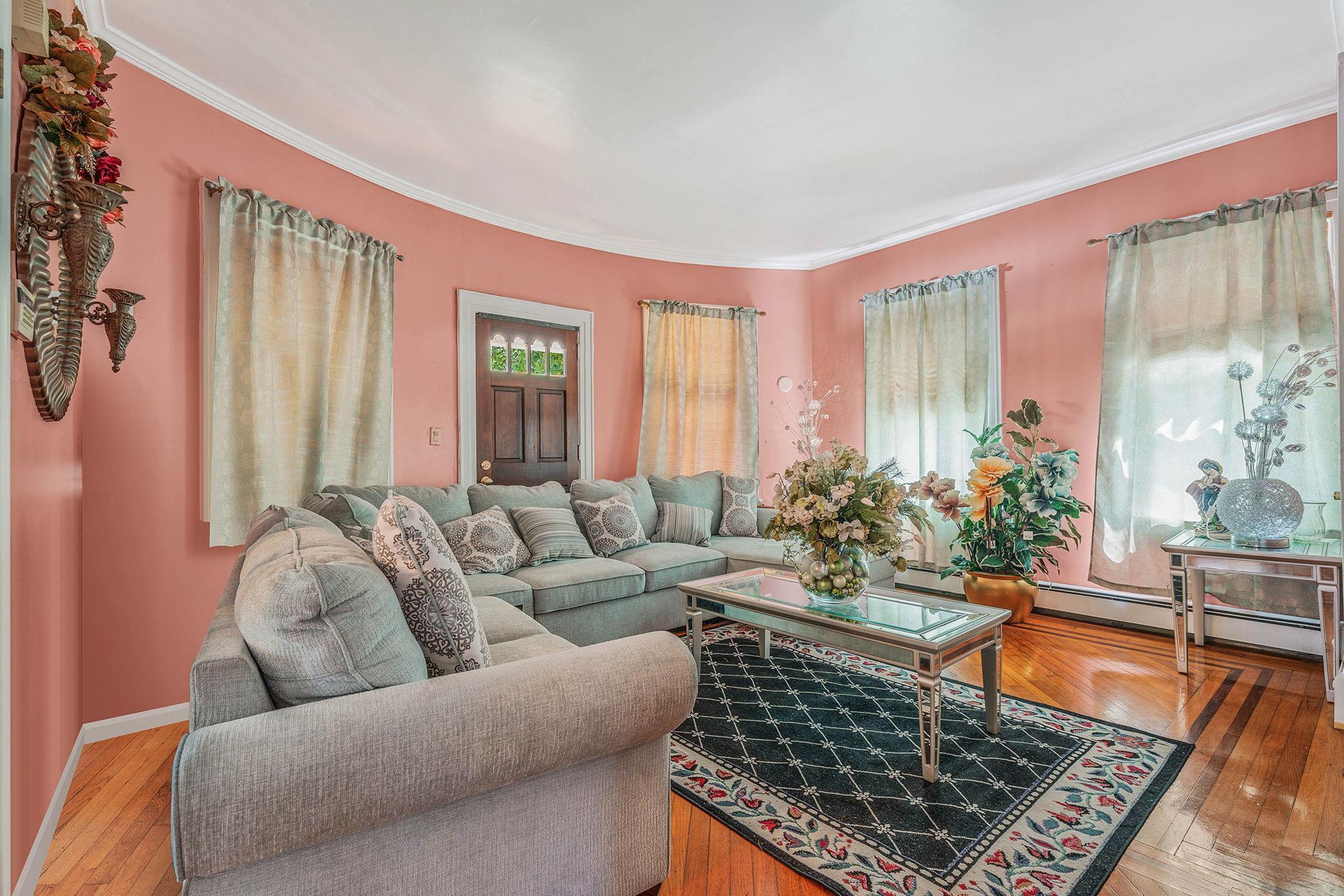 Single Family Whaley  Nassau County, NY 11520, MLS-865381-16