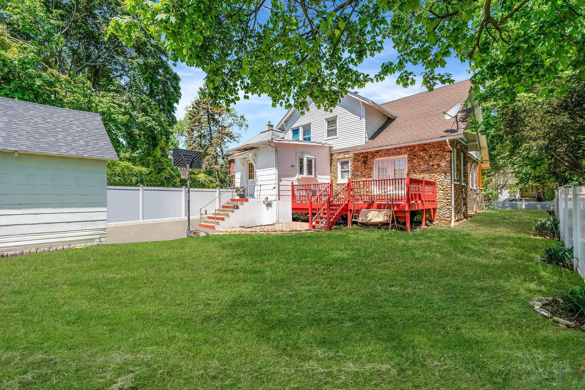Single Family Whaley  Nassau County, NY 11520, MLS-865381-4