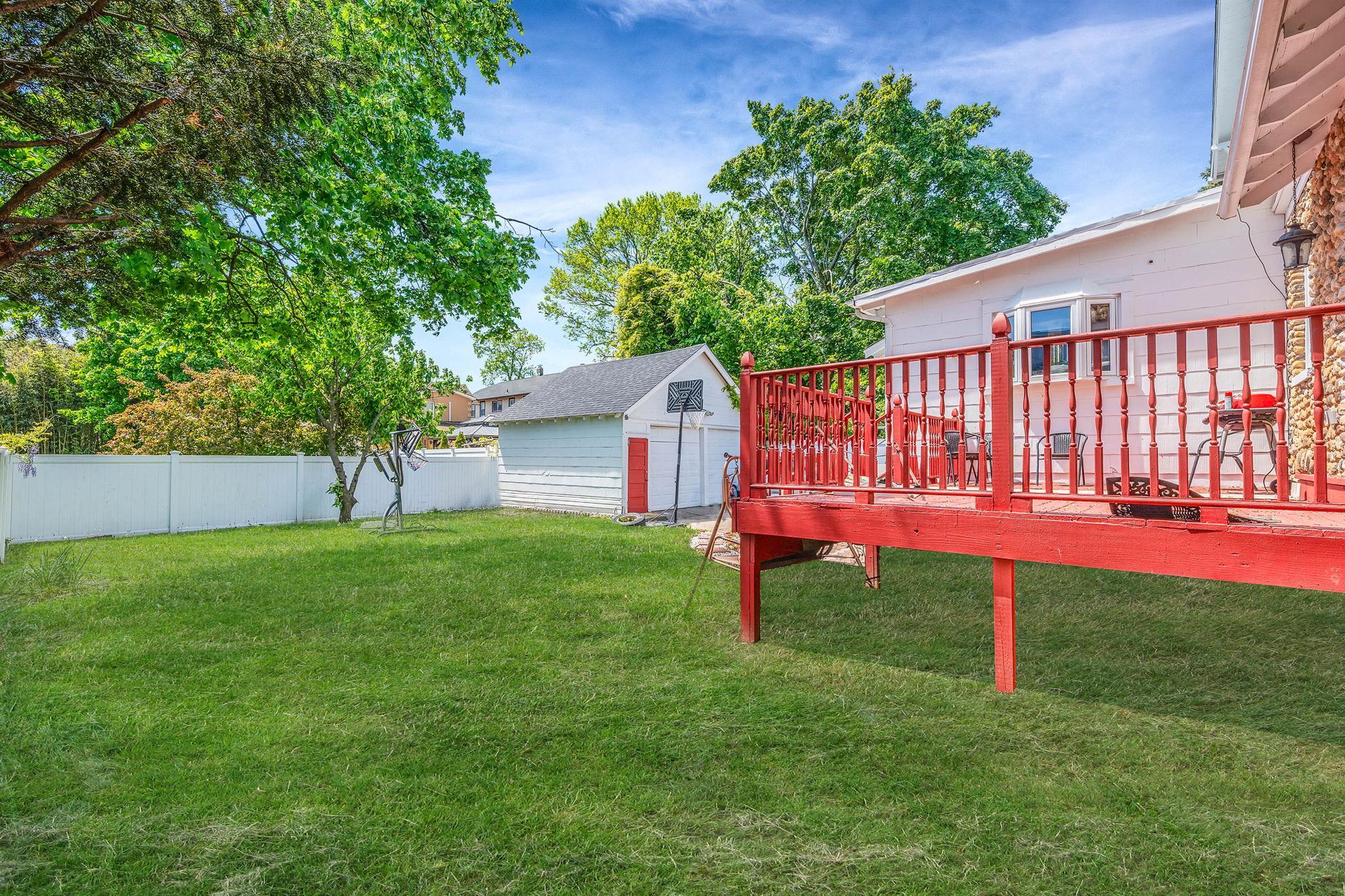 Single Family Whaley  Nassau County, NY 11520, MLS-865381-5