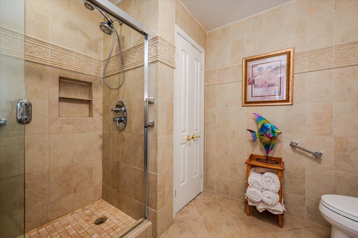 Condo Broadway  Nassau County, NY 11561, MLS-865400-18