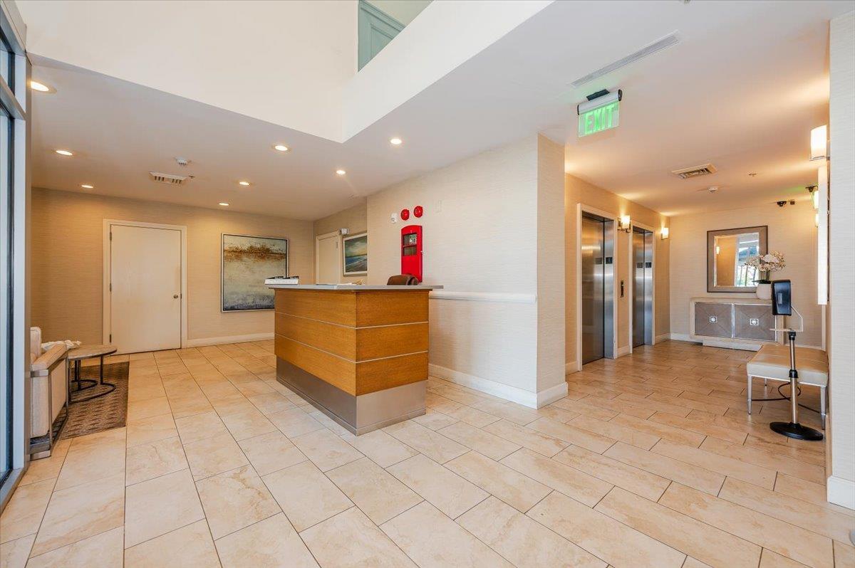 Condo Broadway  Nassau County, NY 11561, MLS-865400-4