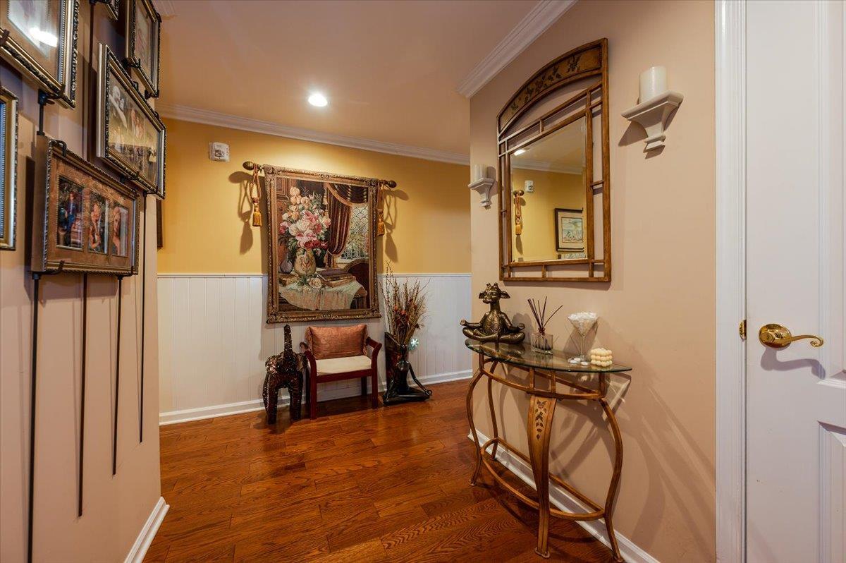 Condo Broadway  Nassau County, NY 11561, MLS-865400-5