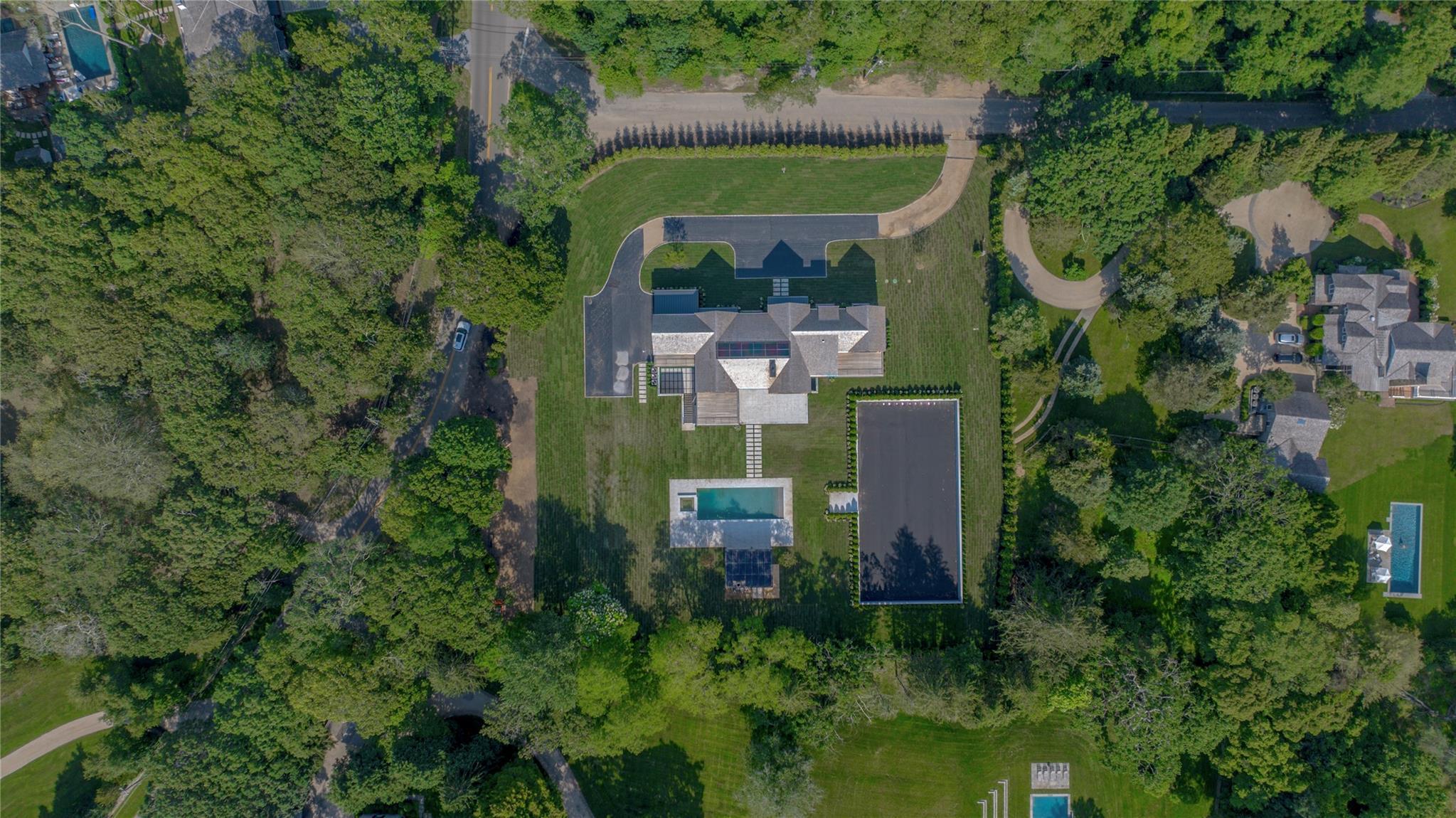 Single Family Edge Of Woods  Suffolk County, NY 11968, MLS-865425-2