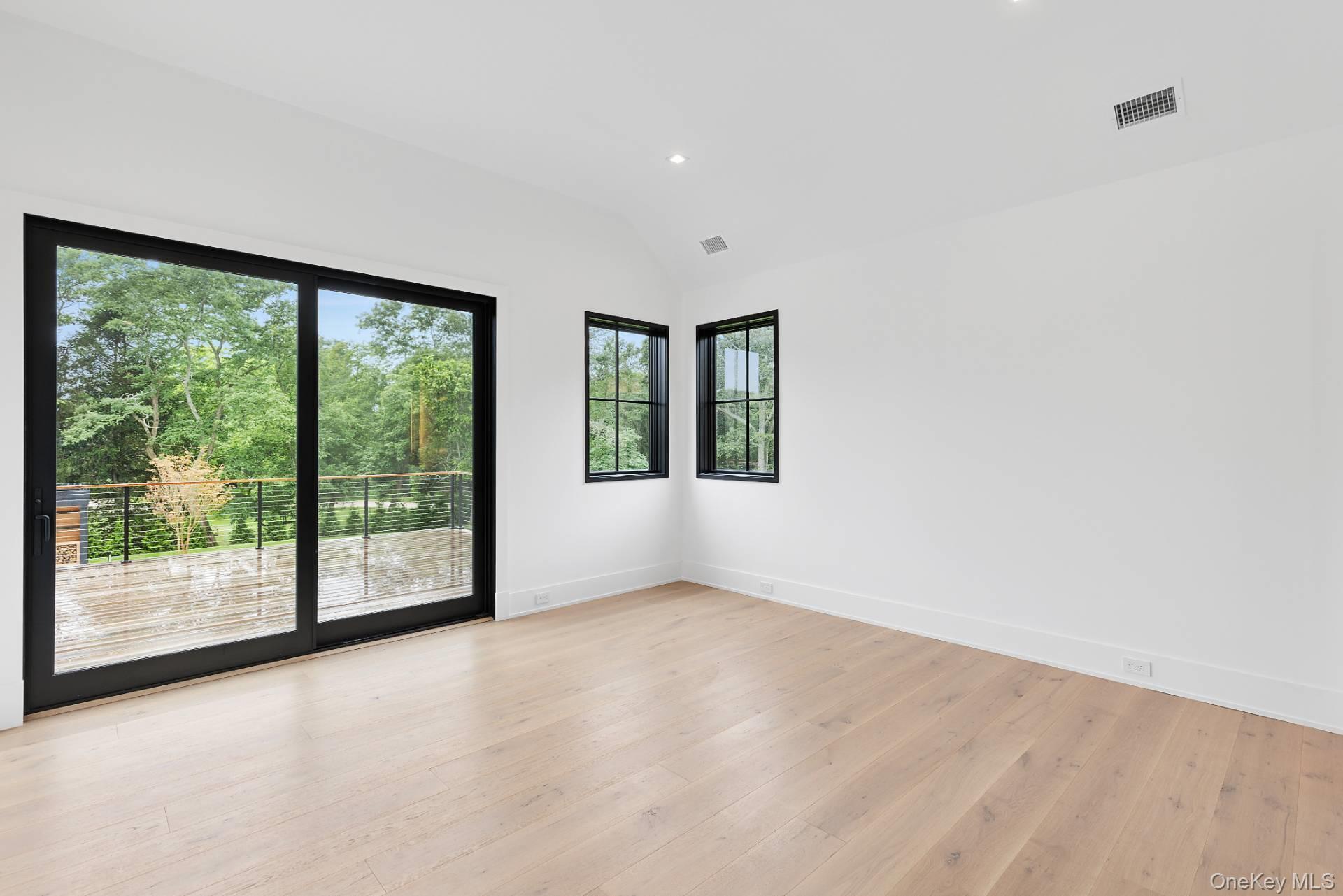 Single Family Edge Of Woods Suffolk County, NY 11968, MLS-865425-33