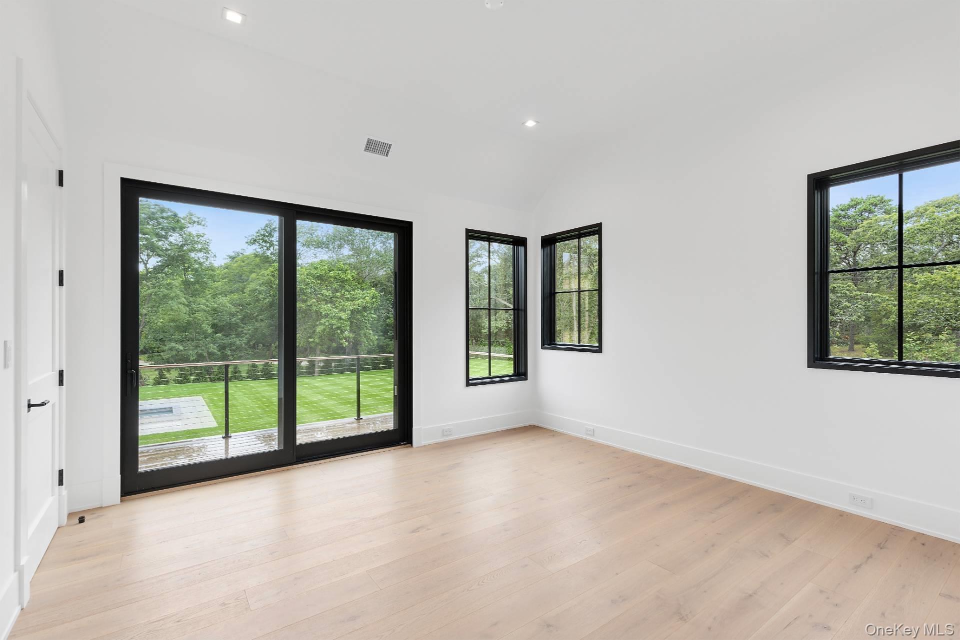 Single Family Edge Of Woods Suffolk County, NY 11968, MLS-865425-37