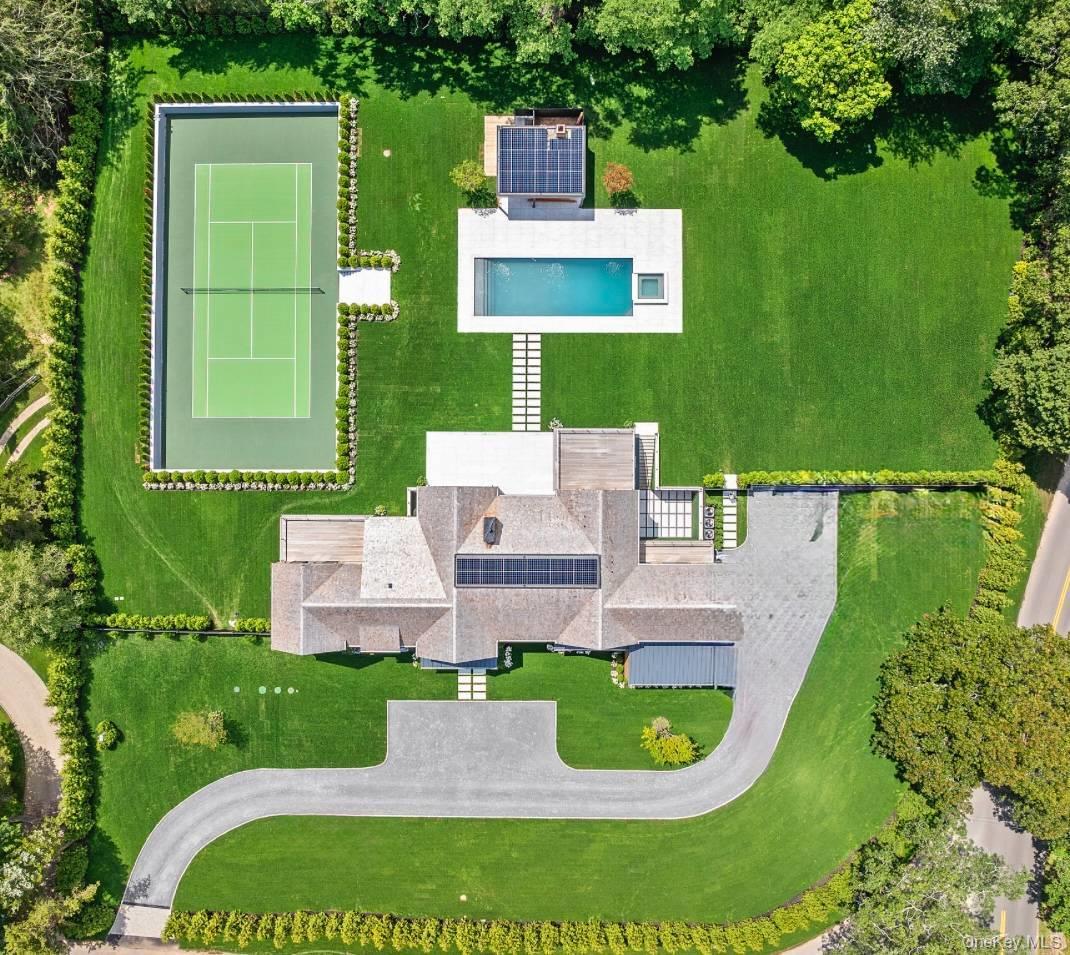 Single Family Edge Of Woods Suffolk County, NY 11968, MLS-865425-49