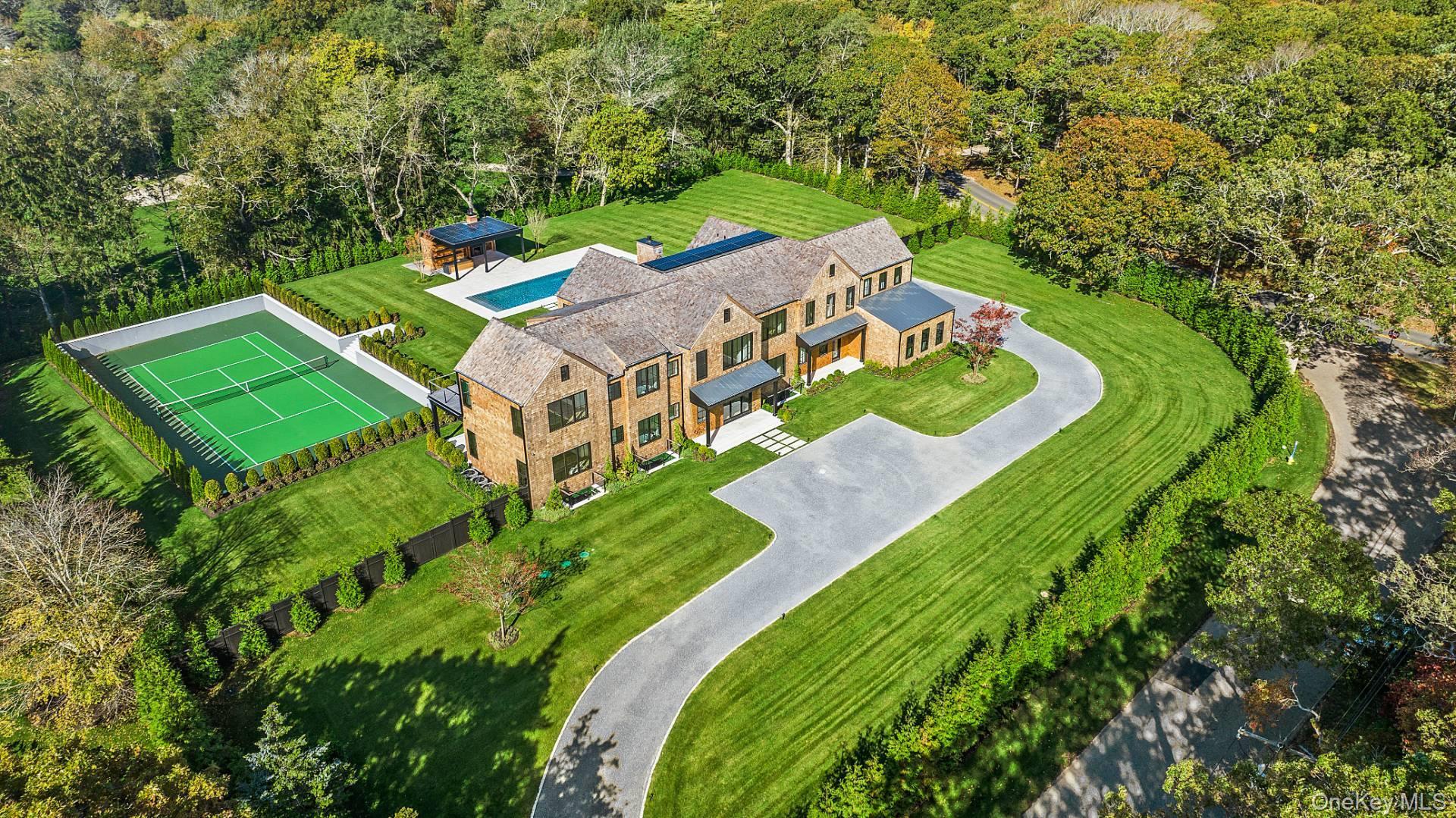 Single Family Edge Of Woods  Suffolk County, NY 11968, MLS-865425-50