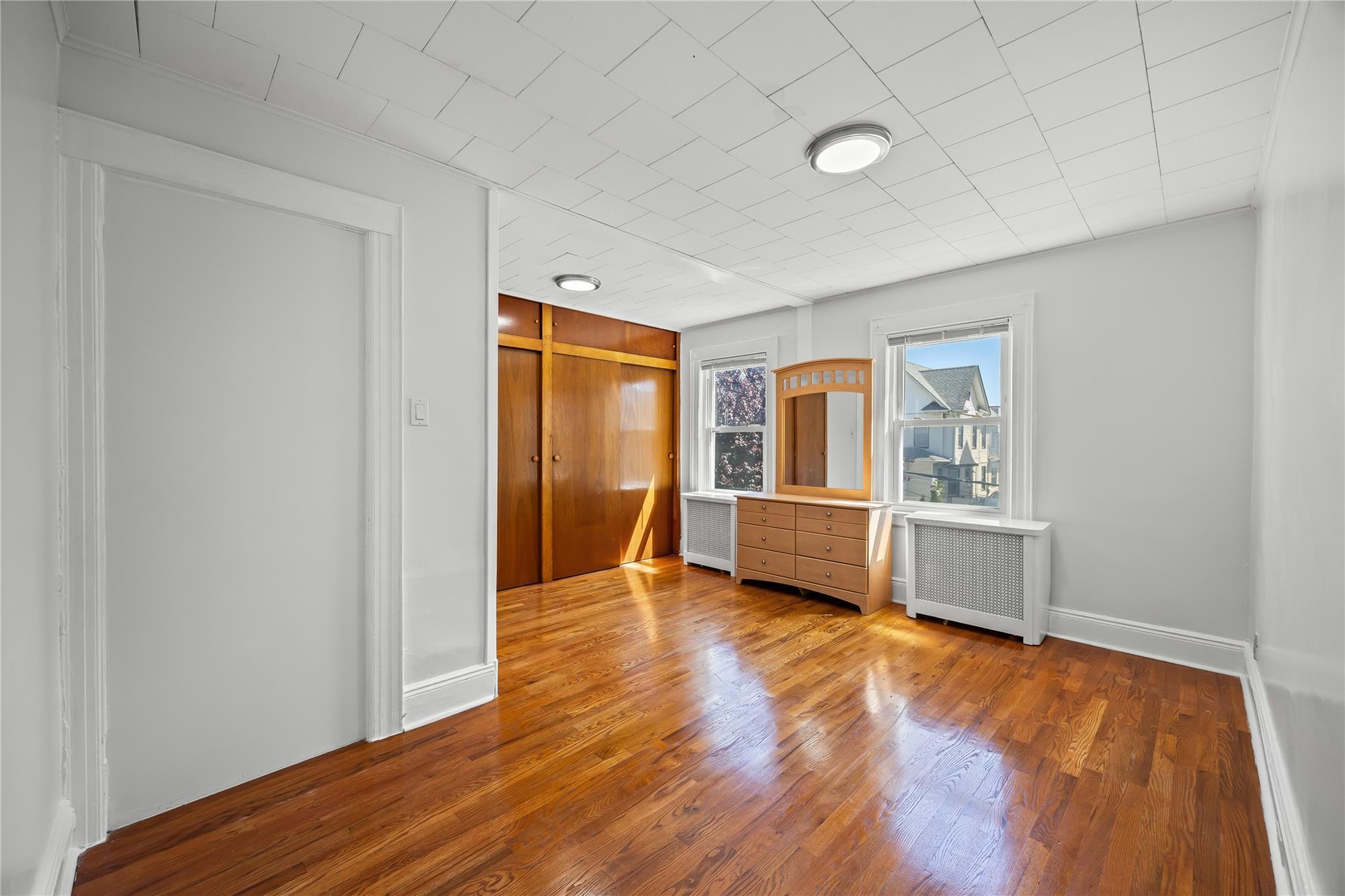 Single Family 96th  Queens, NY 11421, MLS-865430-20