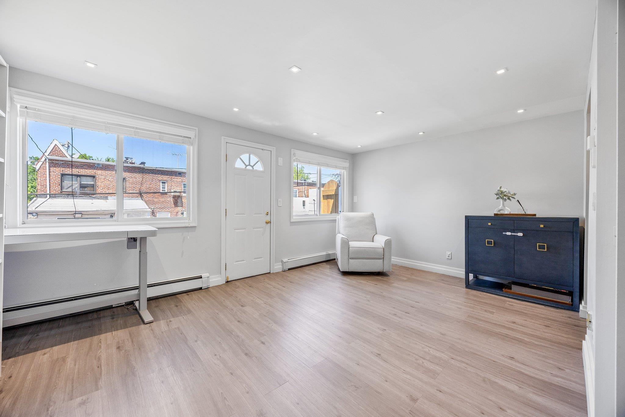 Single Family 69th  Queens, NY 11367, MLS-865440-11