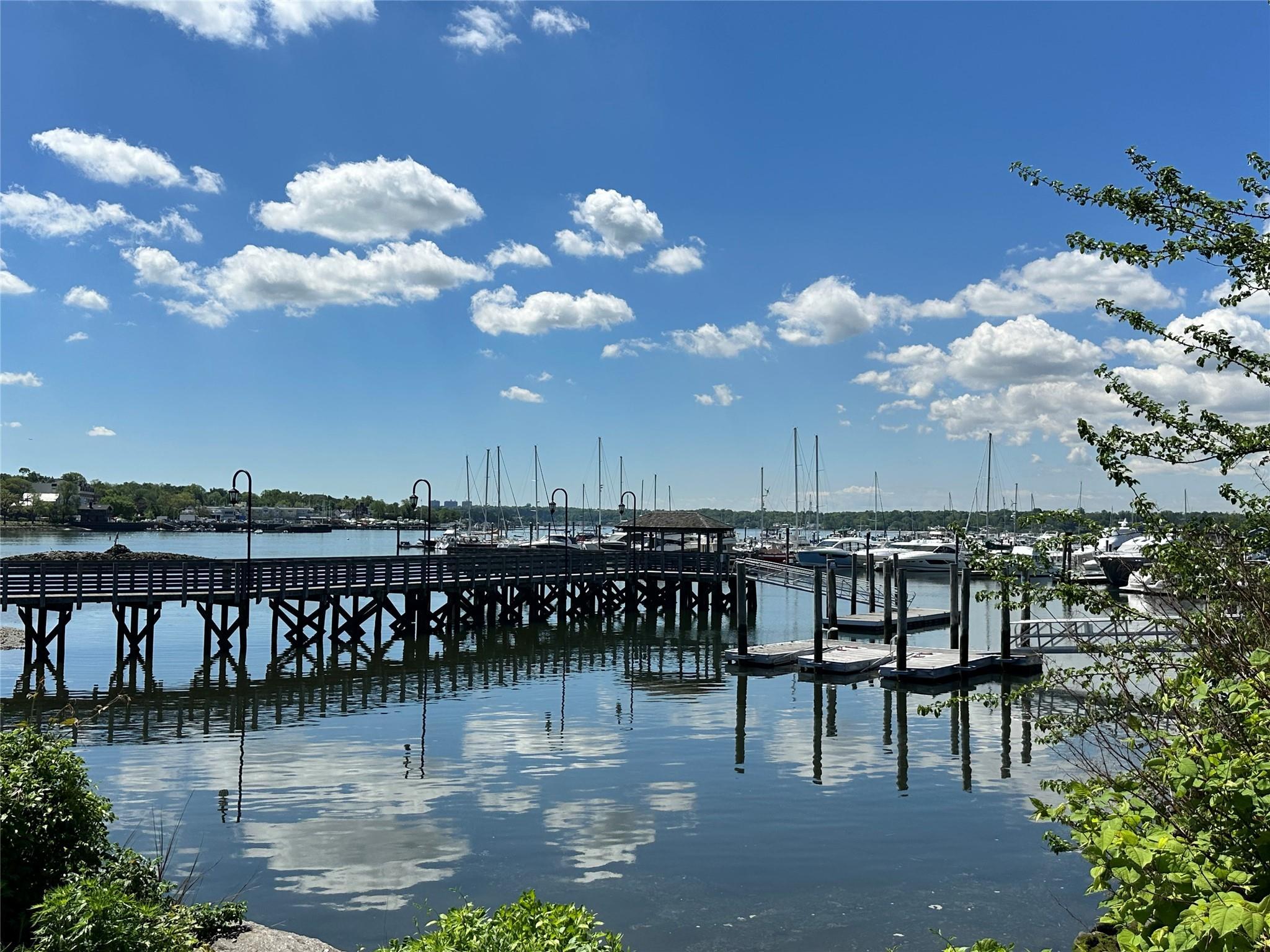 Single Family Linwood  Nassau County, NY 11050, MLS-865441-5