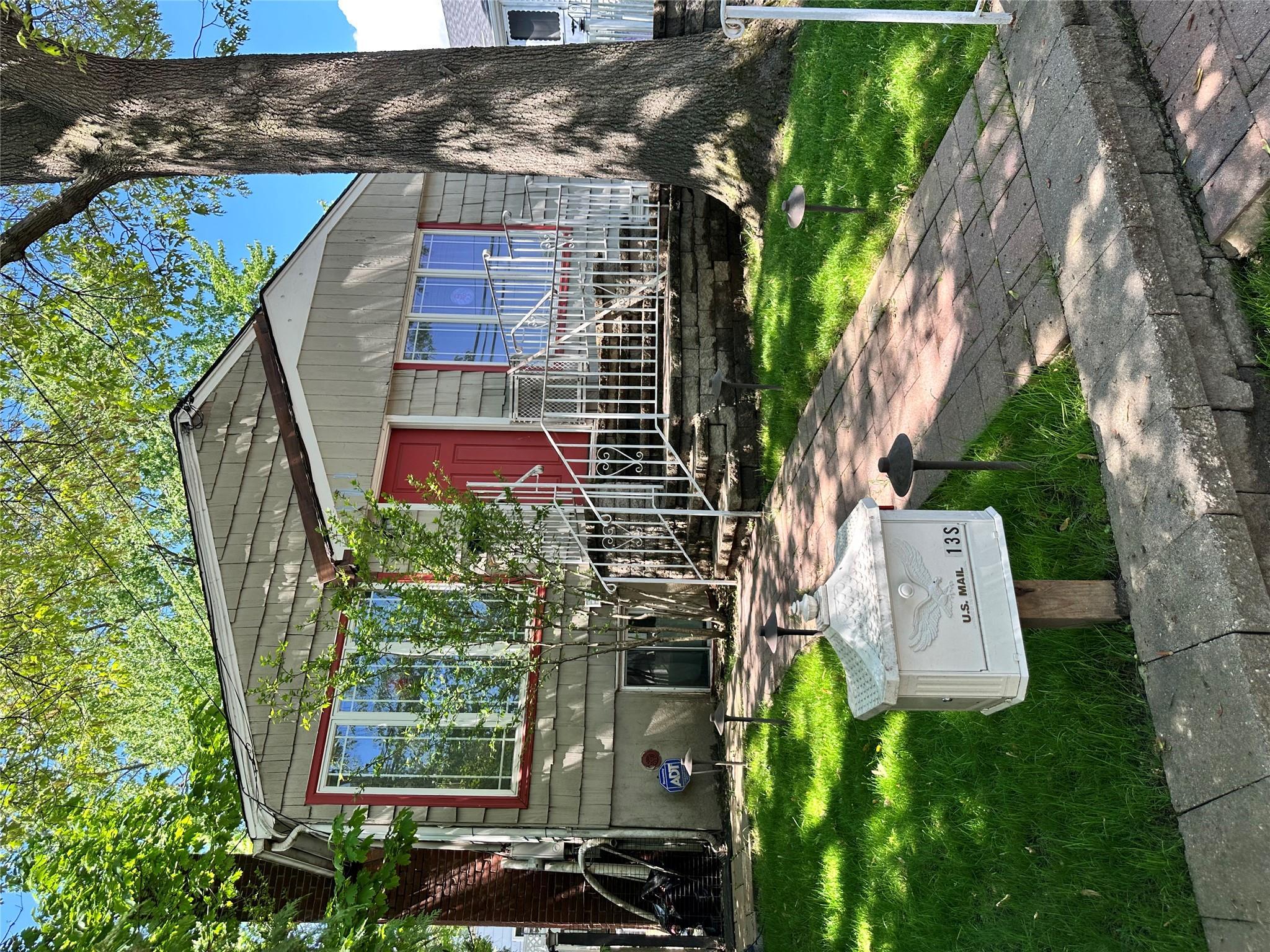 Single Family Linwood  Nassau County, NY 11050, MLS-865441-8