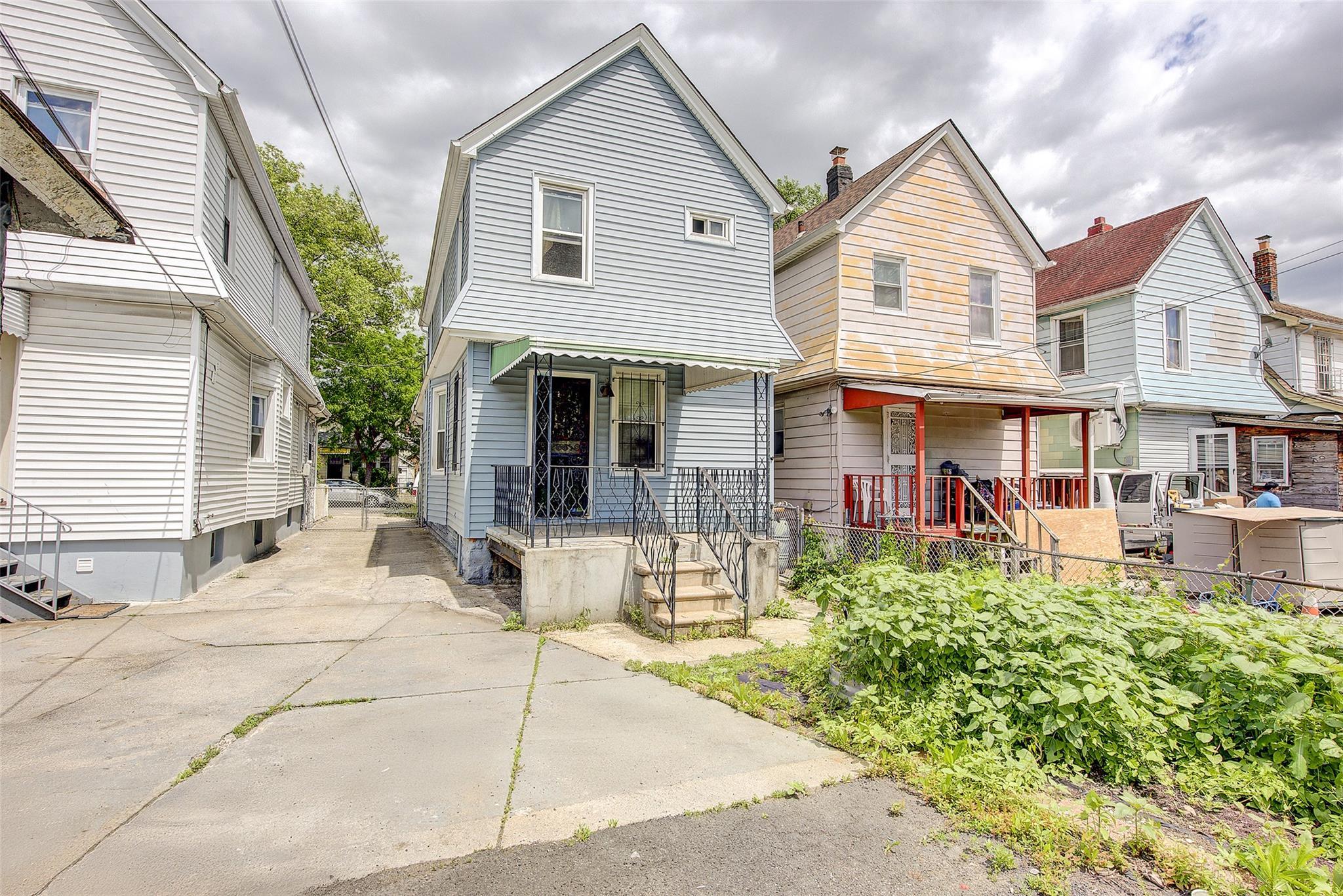Single Family 186th  Queens, NY 11423, MLS-865452-24