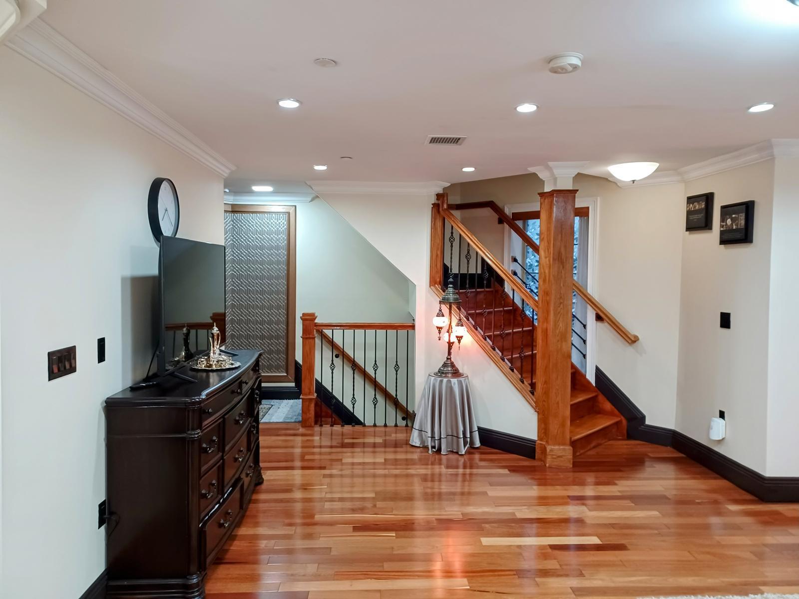 Single Family Kew Gardens  Queens, NY 11415, MLS-865482-10