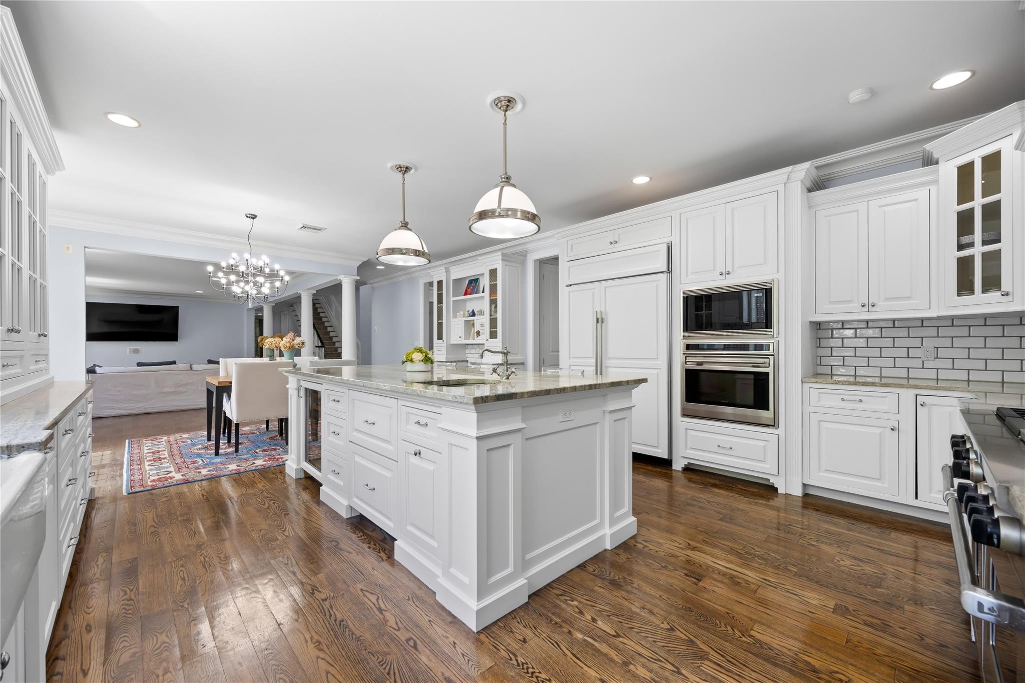 Single Family Valley  Nassau County, NY 11568, MLS-865490-12