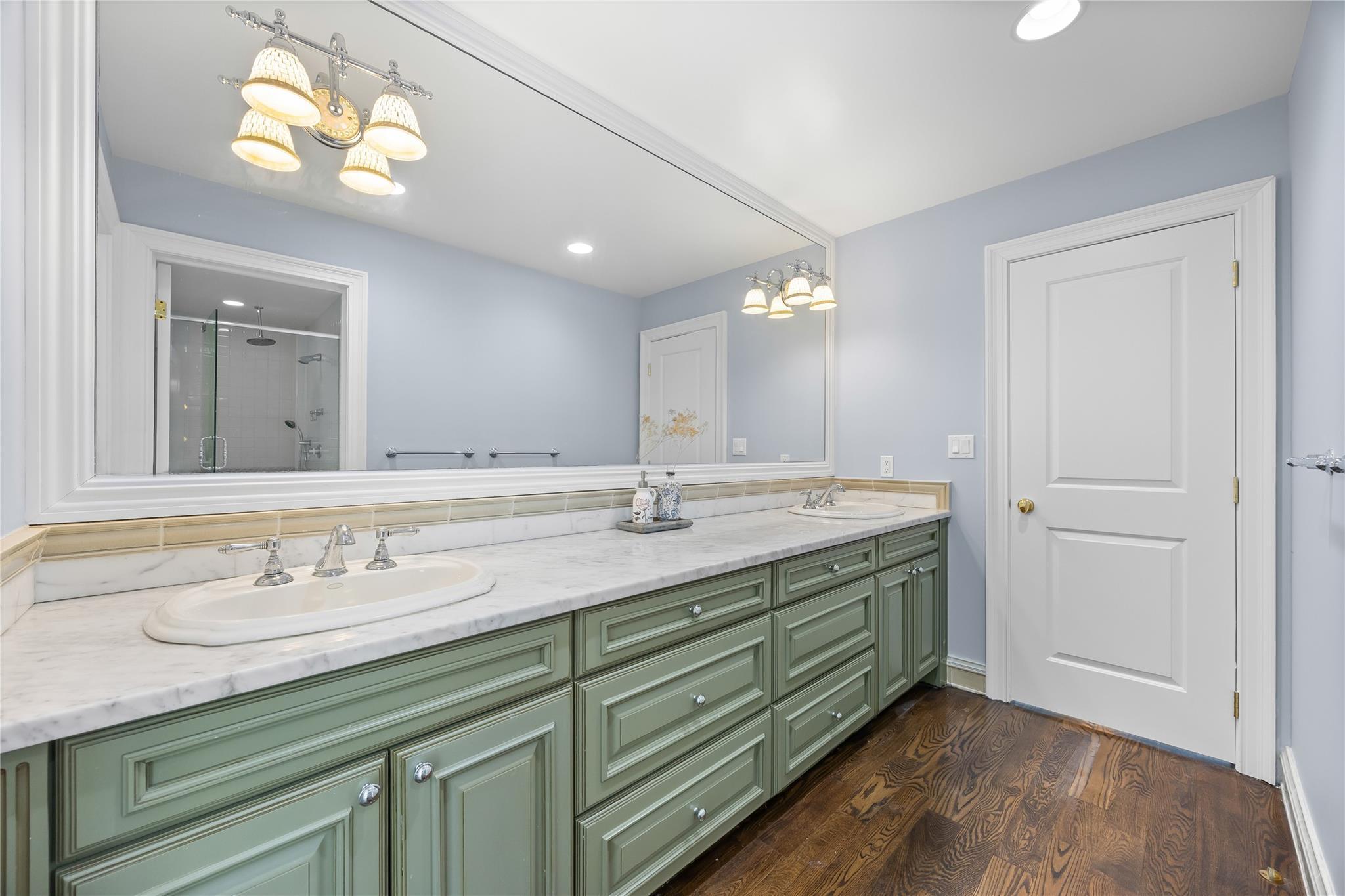 Single Family Valley  Nassau County, NY 11568, MLS-865490-20