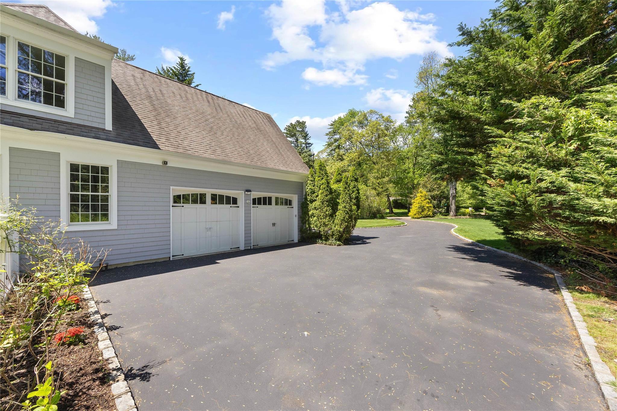 Single Family Valley  Nassau County, NY 11568, MLS-865490-33