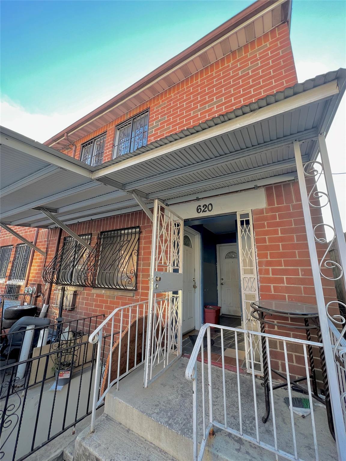 Single Family 182nd  Bronx, NY 10457, MLS-865491-3